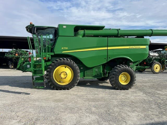 Image of John Deere S770 equipment image 1