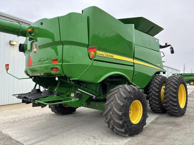 Image of John Deere S770 equipment image 4
