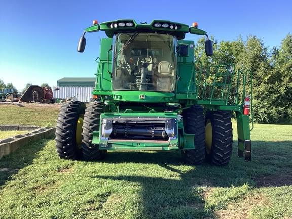 Image of John Deere S770 equipment image 1