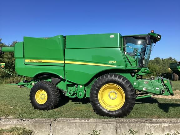 Image of John Deere S770 equipment image 3