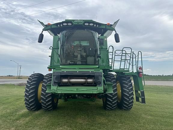 Image of John Deere S770 equipment image 1