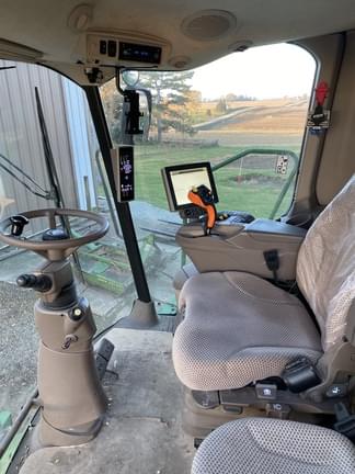 Image of John Deere S770 equipment image 4