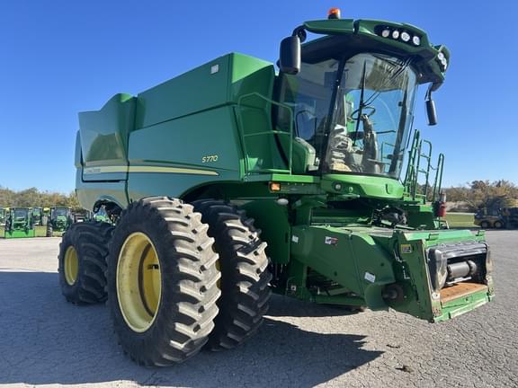 Image of John Deere S770 equipment image 3