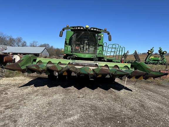 Image of John Deere S770 equipment image 2