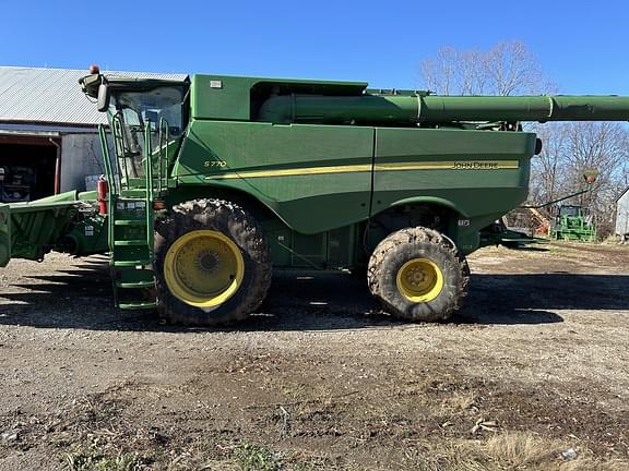 Image of John Deere S770 equipment image 4