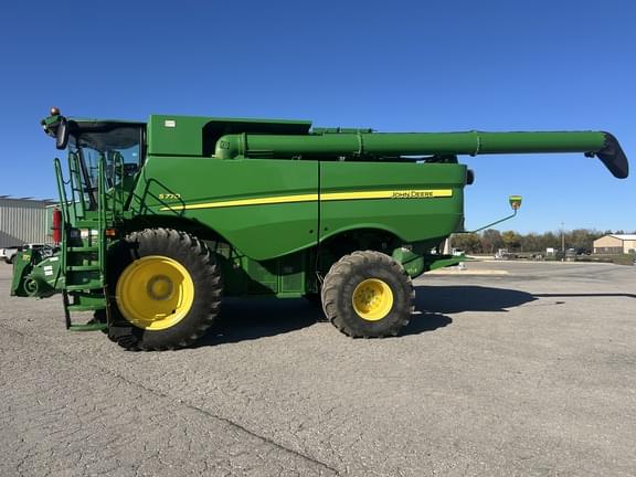 Image of John Deere S770 equipment image 1