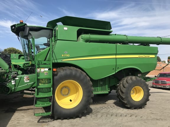 Main image John Deere S770