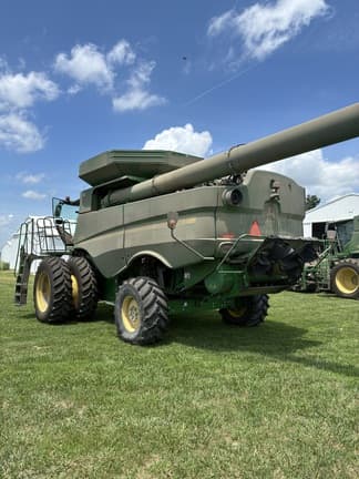 Image of John Deere S770 equipment image 3