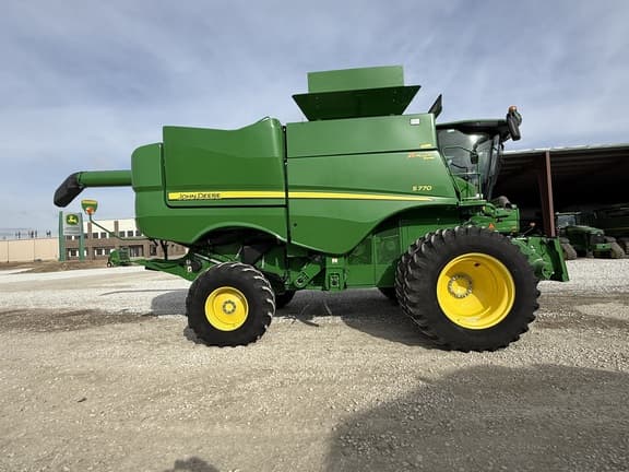 Image of John Deere S770 equipment image 3