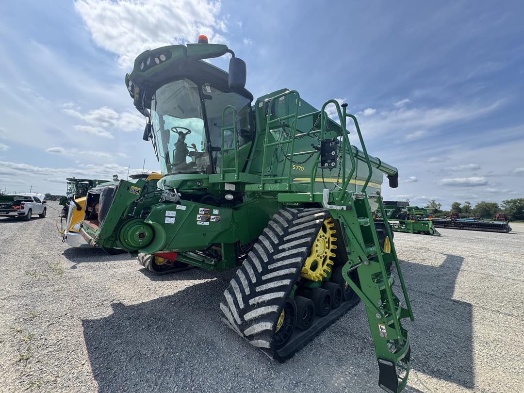 Image of John Deere S770 Primary image