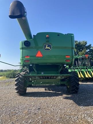 Image of John Deere S770 equipment image 3