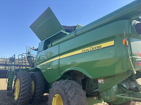 Image of John Deere S770 equipment image 3
