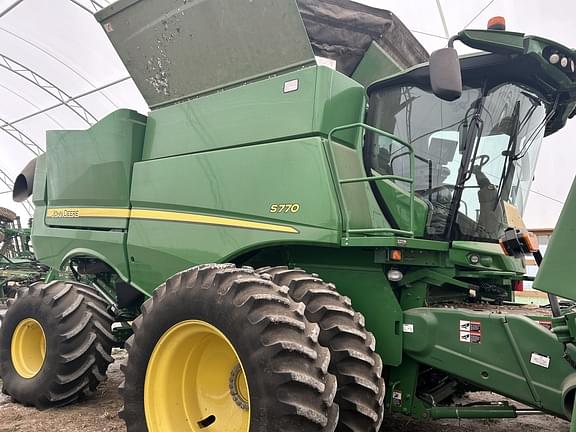 Image of John Deere S770 equipment image 2