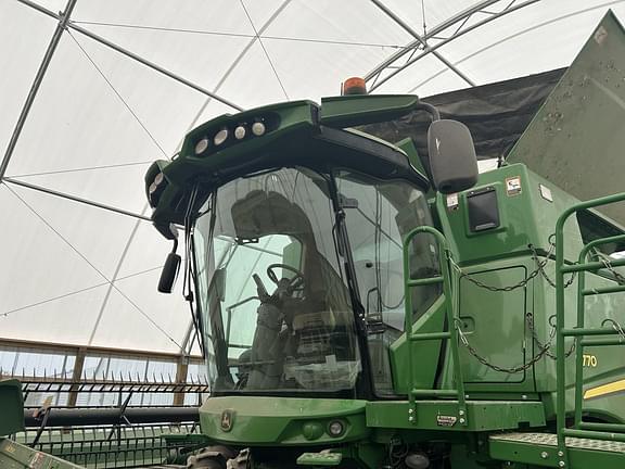 Image of John Deere S770 equipment image 4