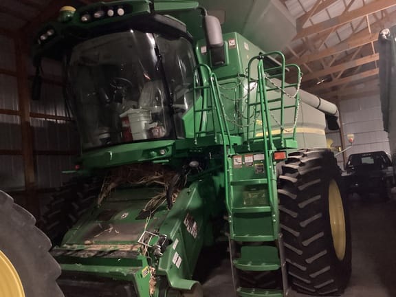 2019 John Deere S780 Equipment Image0