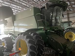 Main image John Deere S780 4