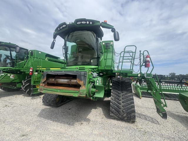 Image of John Deere S780 equipment image 4