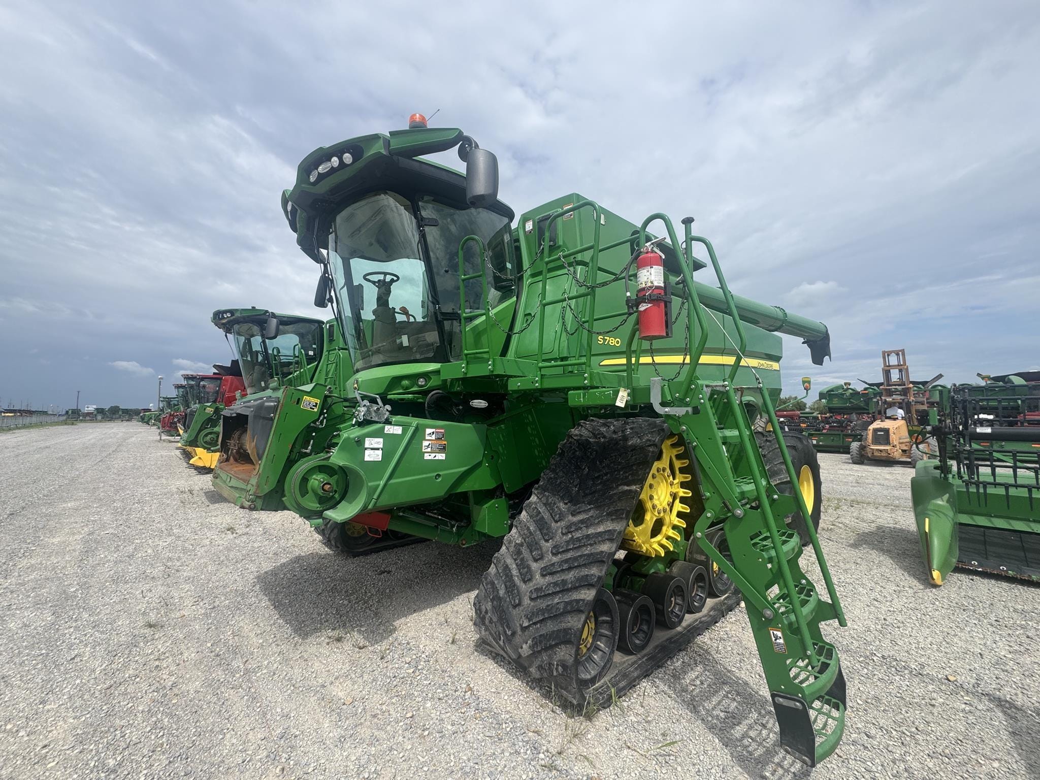2019 John Deere S780 Equipment Image0