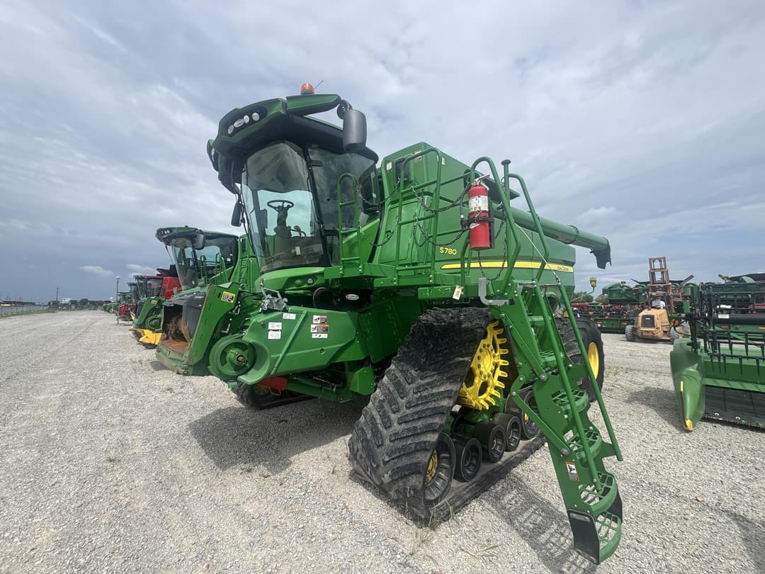 Image of John Deere S780 Primary image