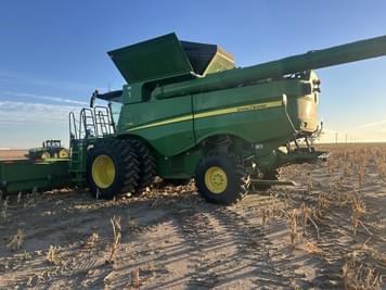 Main image John Deere S780