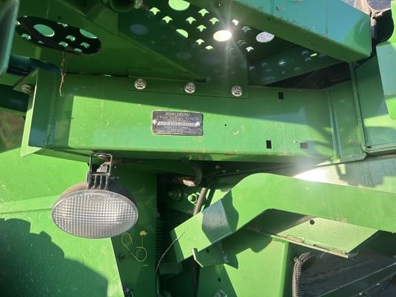 Image of John Deere S780 equipment image 4