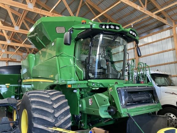 Main image John Deere S780