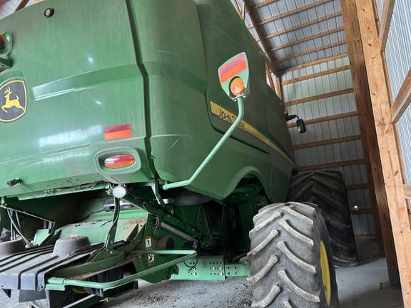 Image of John Deere S780 equipment image 4