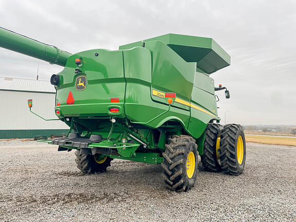 Image of John Deere S780 equipment image 4