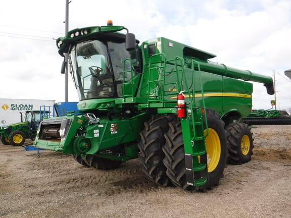 Main image John Deere S780