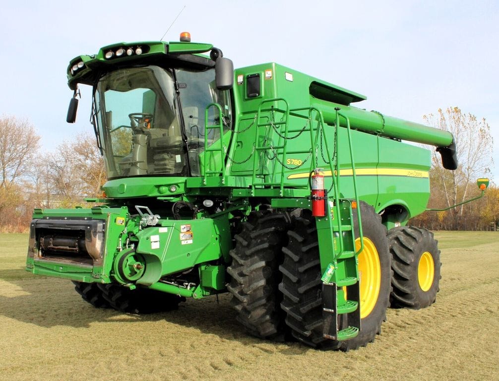 2019 John Deere S780 Equipment Image0