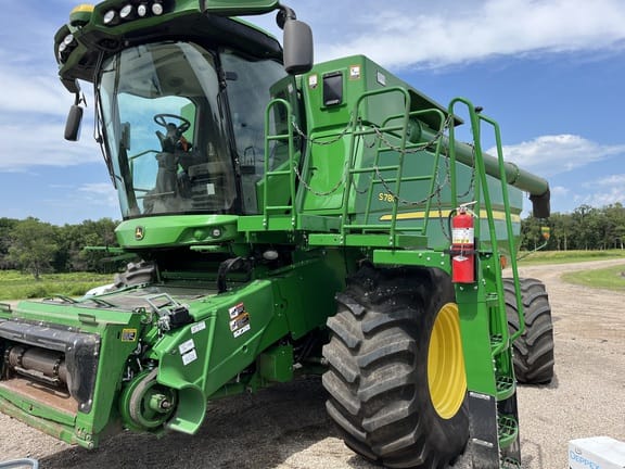 Main image John Deere S780