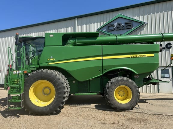 2019 John Deere S780 Equipment Image0