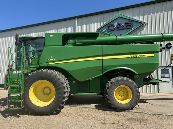 Image of John Deere S780 Primary image