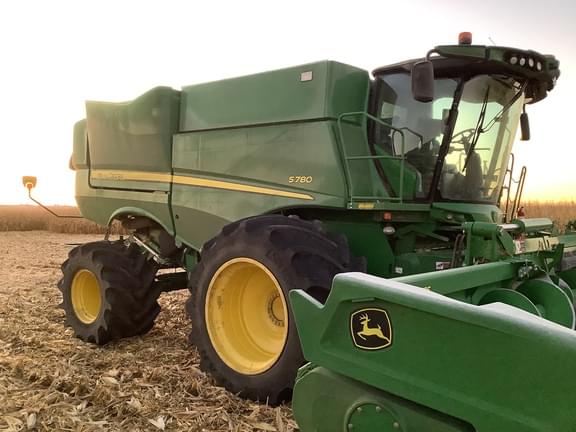 Image of John Deere S780 equipment image 1