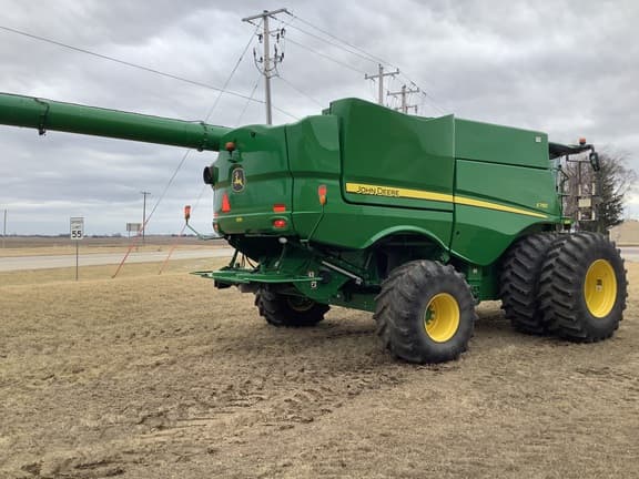 Image of John Deere S780 equipment image 3