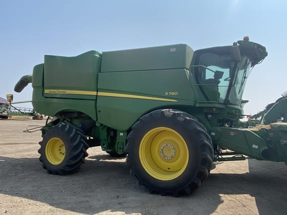 Main image John Deere S780