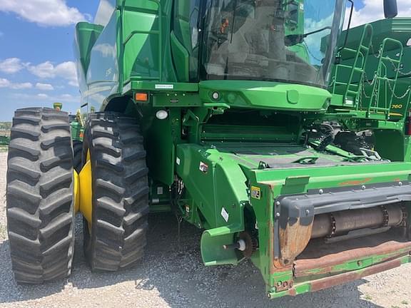 Image of John Deere S780 equipment image 2