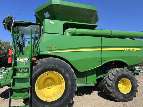 Image of John Deere S780 Primary image