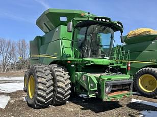 Main image John Deere S780 0