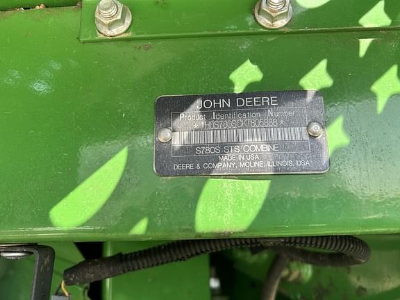 Image of John Deere S780 equipment image 1