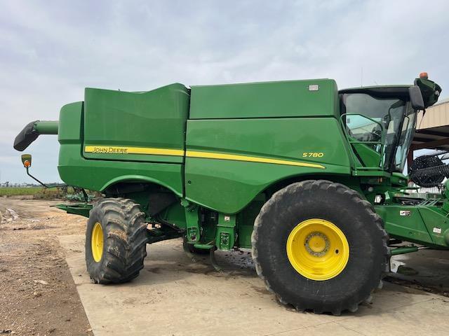 Image of John Deere S780 equipment image 2