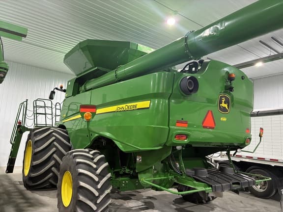 Image of John Deere S780 equipment image 3