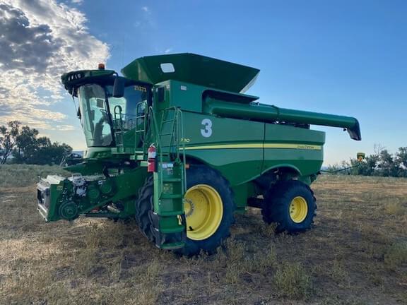 Image of John Deere S780 equipment image 1