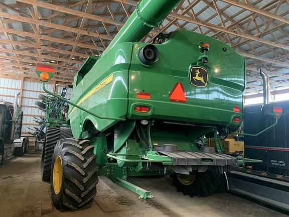 Image of John Deere S780 equipment image 3