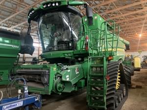 2019 John Deere S780 Image