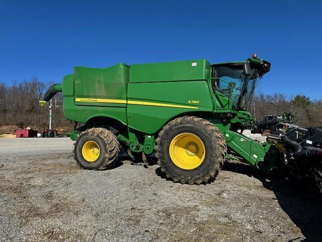 Image of John Deere S780 equipment image 1