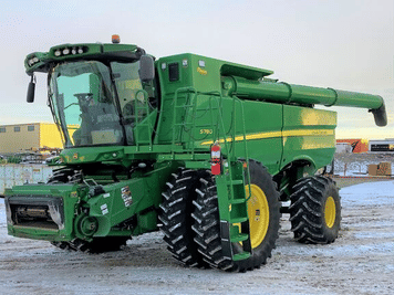 Main image John Deere S780