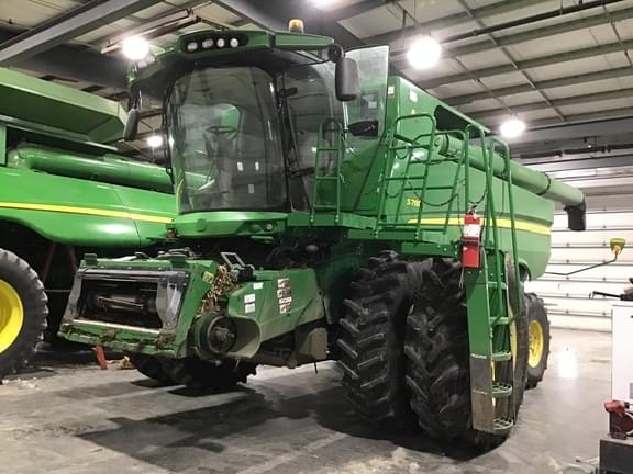 Image of John Deere S780 Image 0