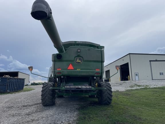 Image of John Deere S780 equipment image 3