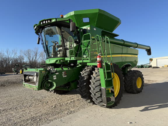 Image of John Deere S780 Primary image